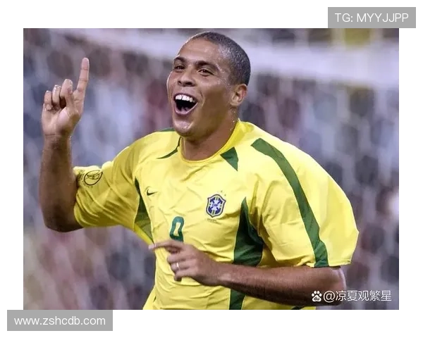 历代足球巨星的辉煌历程与传奇故事揭秘