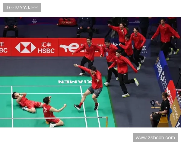 武汉羽毛球队与上海羽毛球队赛后复盘战术分析与策略对比
